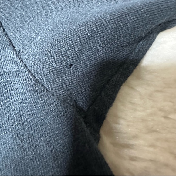 Peanuts Every Day I’m Shufflin Charlie Brown Graphic T-Shirt Youth XL 18-20 - Picture 6 of 7